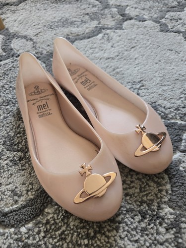 Authentic vivienne westwood - authentic,