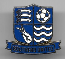 Southend United Enamel Football Badge - brooch fastening  (ref: W&W001)