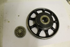 SINGER 66K Hand wheel 14cm dia -2cm dia hole from machine serial number F7125242