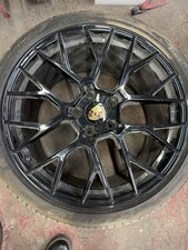 Porsche 911 Carrera 4s Rear