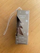 Margaret Dabbs -PURE NAILS