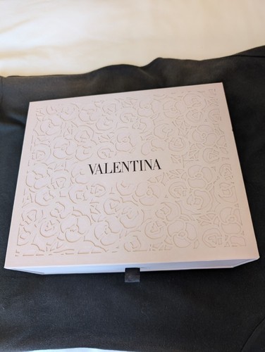 Valentina valentino - by,