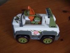 Paw Patrol TRACKER Jungle Cruiser Toy Vehicle & Figure 