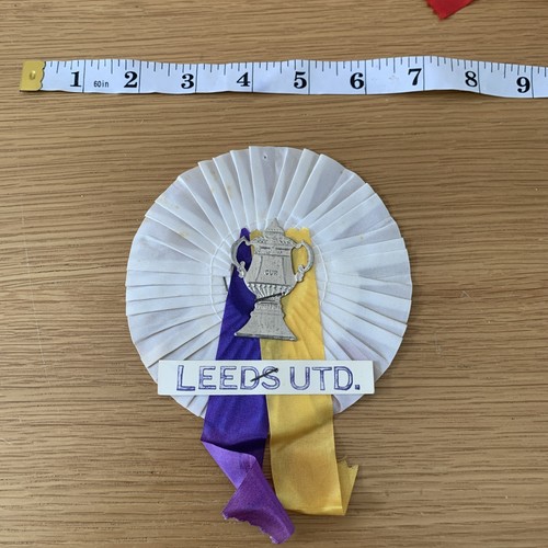 Leeds united vintage rosette - leeds,