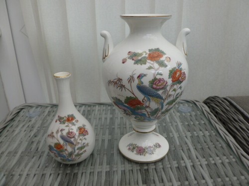 Wedgwood kutani crane vase - wedgwood,