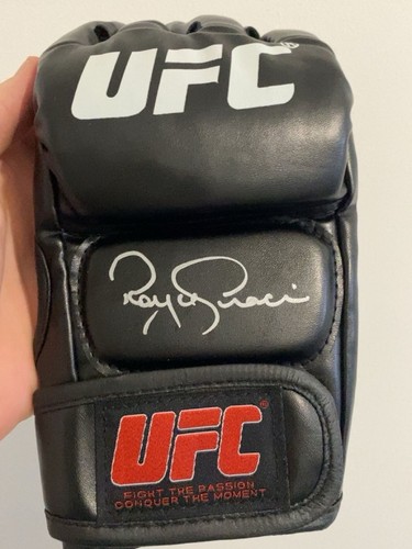 Royce gracie signed ufc black - gracie,