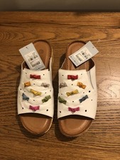 LADIES PAVERS SANDALS SIZE 4.5. NEW WITH TAGS