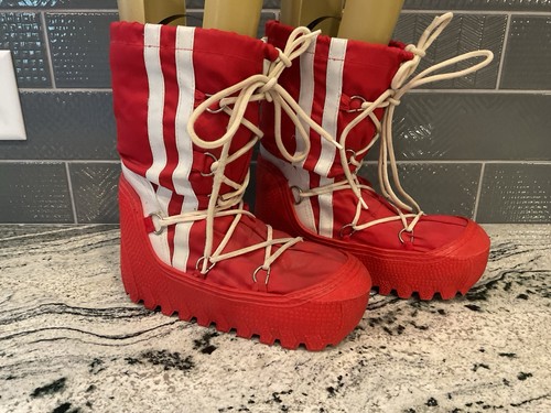 Vintage benchwarmer moon boots - moon,