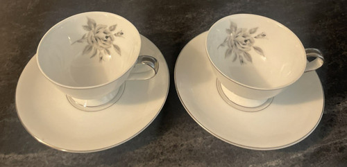 Wellington teacups saucers - 2,