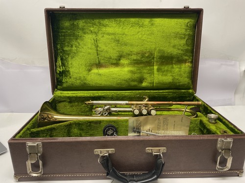 Getzen trumpet with - with, case