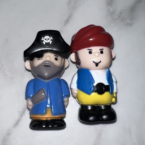 Happyland pirate figures - x2,