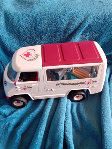 Playmobil horse ambulance van - horse,