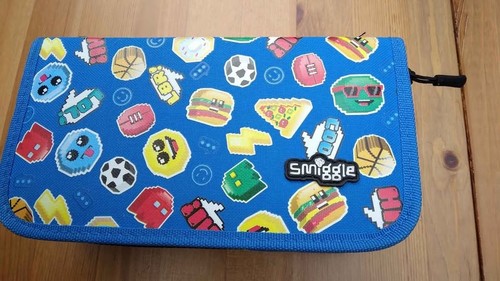 Pencil case smiggle never - pencil,