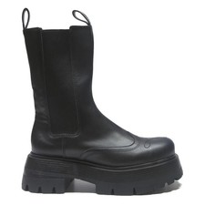 CHARLES & KEITH Womens Black