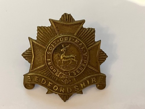 The bedfordshire regiment cap - bedfordshire,