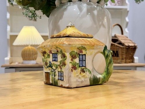 Vintage cottage ware - teapot, |