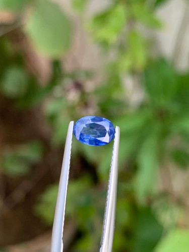 0.80carat natural sapphire