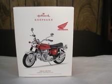2018 HALLMARK KEEPSAKE