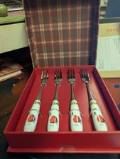 Laura Ashley Christmas Cake