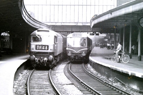 D1606 locomotive railcar - locomotive,