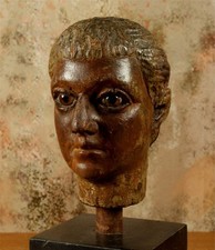 Antique carved wood - head., 18th