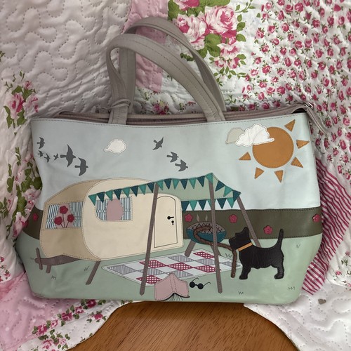Radley signature picture grab - signature,