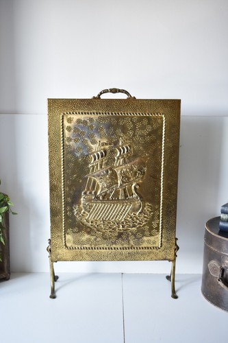 Vintage brass fire guard - fire, guard/