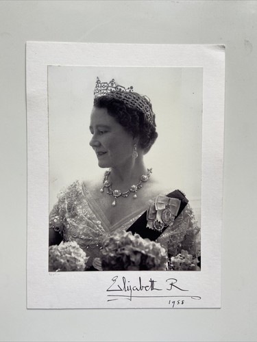 Royalty queen elizabeth - queen,