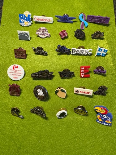 Job lot pin badges - lot,