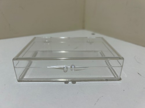 Small plastic gift - x,