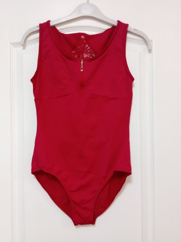 Sansha red dance - sansha,
