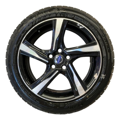 Volvo v40 design - v40, r-design