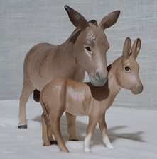 Beswick Detailed Natural Brown Grey in Matt Donkey (2267A)  & Foal (2110)