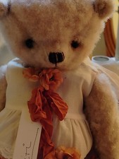 Artist Teddy by Susanne