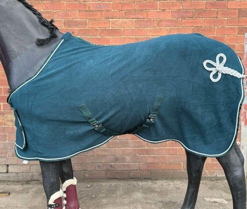 Horse show rug fleece - show,