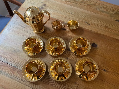 Vintage 1950s gold - , colour
