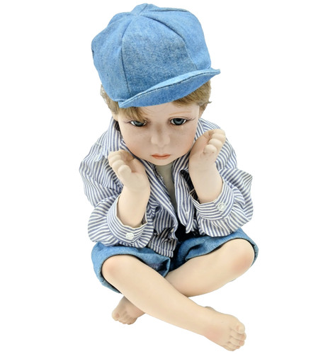 Artisan sitting and crying boy - artisan,