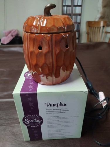 Scentsy pumpkin mid - pumpkin, wax
