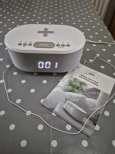 Radio alarm clock - alarm, i