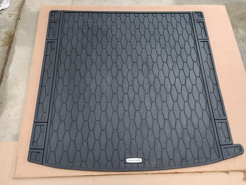 Genuine jaguar pace rubber - genuine,