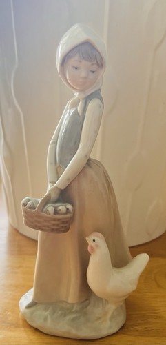 Vintage nao lladro figurine - vintage,