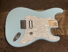 Fender Tom Delonge