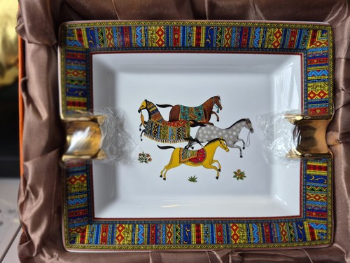 Luxury white horse ceramic - white,