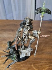 Custom Painted Kotobukiya Scar Predator With Battle Defeated Alien Warrior