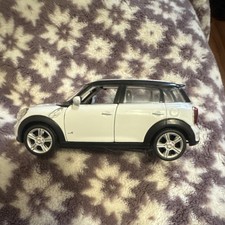 MINI Cooper Diecast Car White