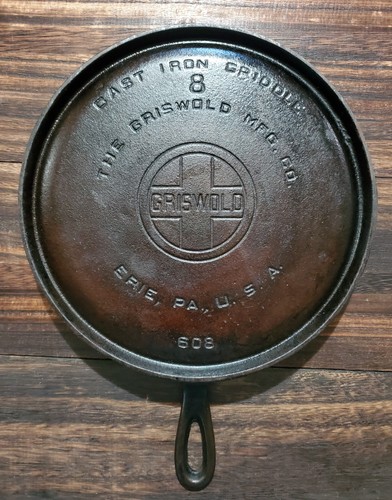 Griswold round cast iron - no.,