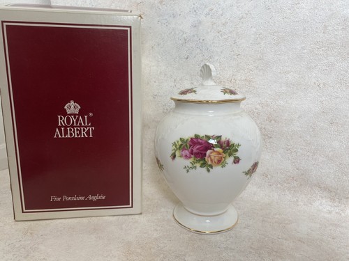 Vintage royal albert - vintage, old