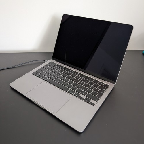 Apple macbook air - air, space