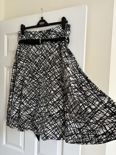 Beautiful wallis skirt size - size, 14