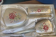 Vintage Delina Vanity Set 4